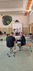 Mehr über den Artikel erfahren Paddel, Pose, gute Laune – unser Wassersport im Rampenlicht